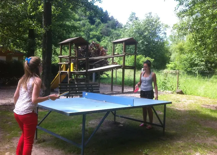 Kemping La Cle Des Champs Saint-Nectaire